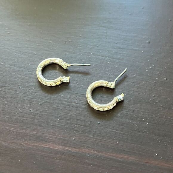 Vintage Silver Tone Huggie Earrings Clear Rhinestone Latch Closure 10mm Hoops - Picture 5 of 8